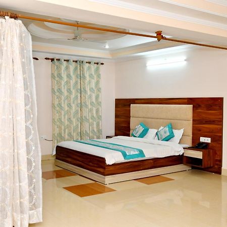 Hotel Prasanna Inn リシケーシュ エクステリア 写真