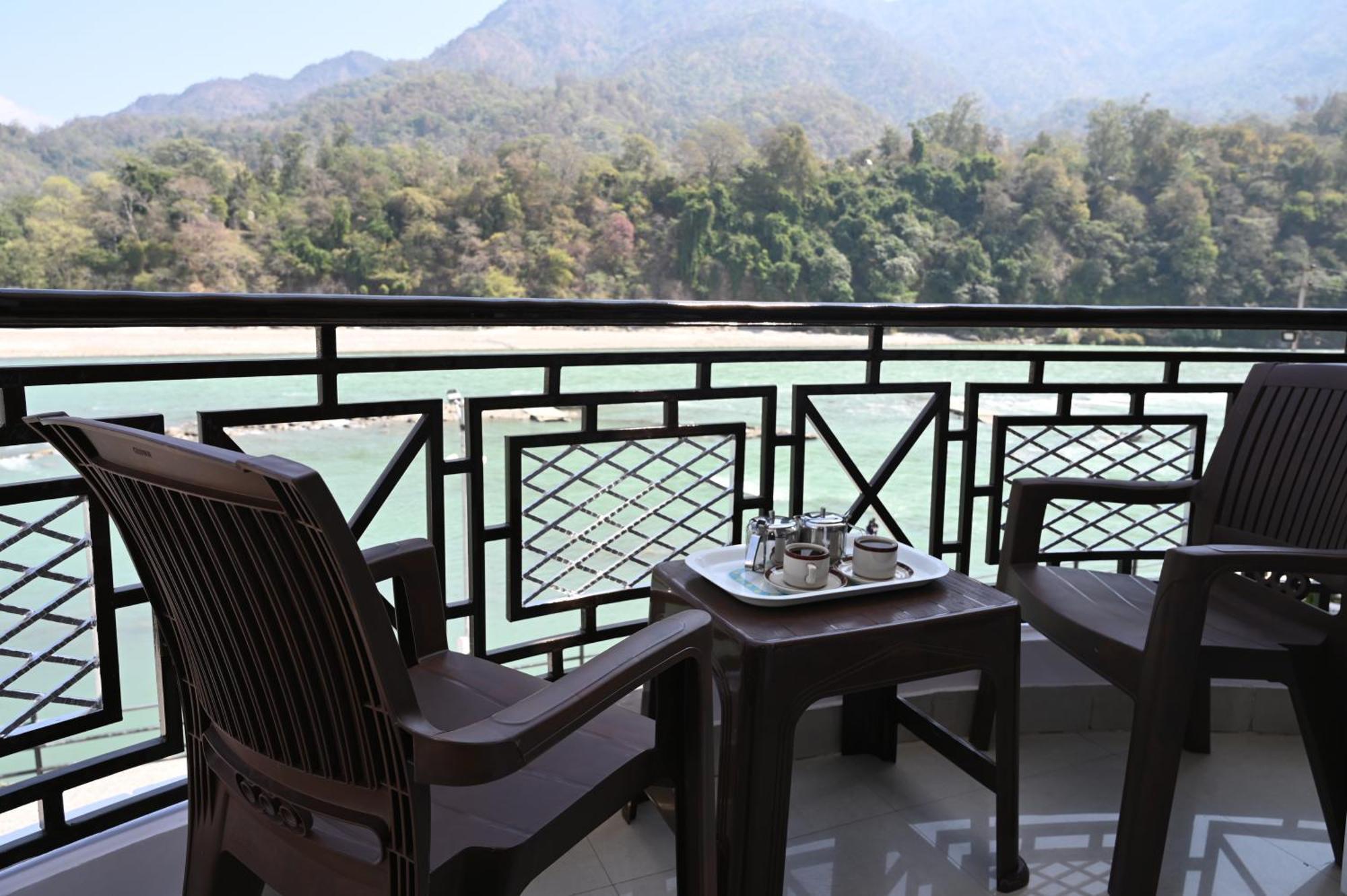 Hotel Prasanna Inn リシケーシュ エクステリア 写真