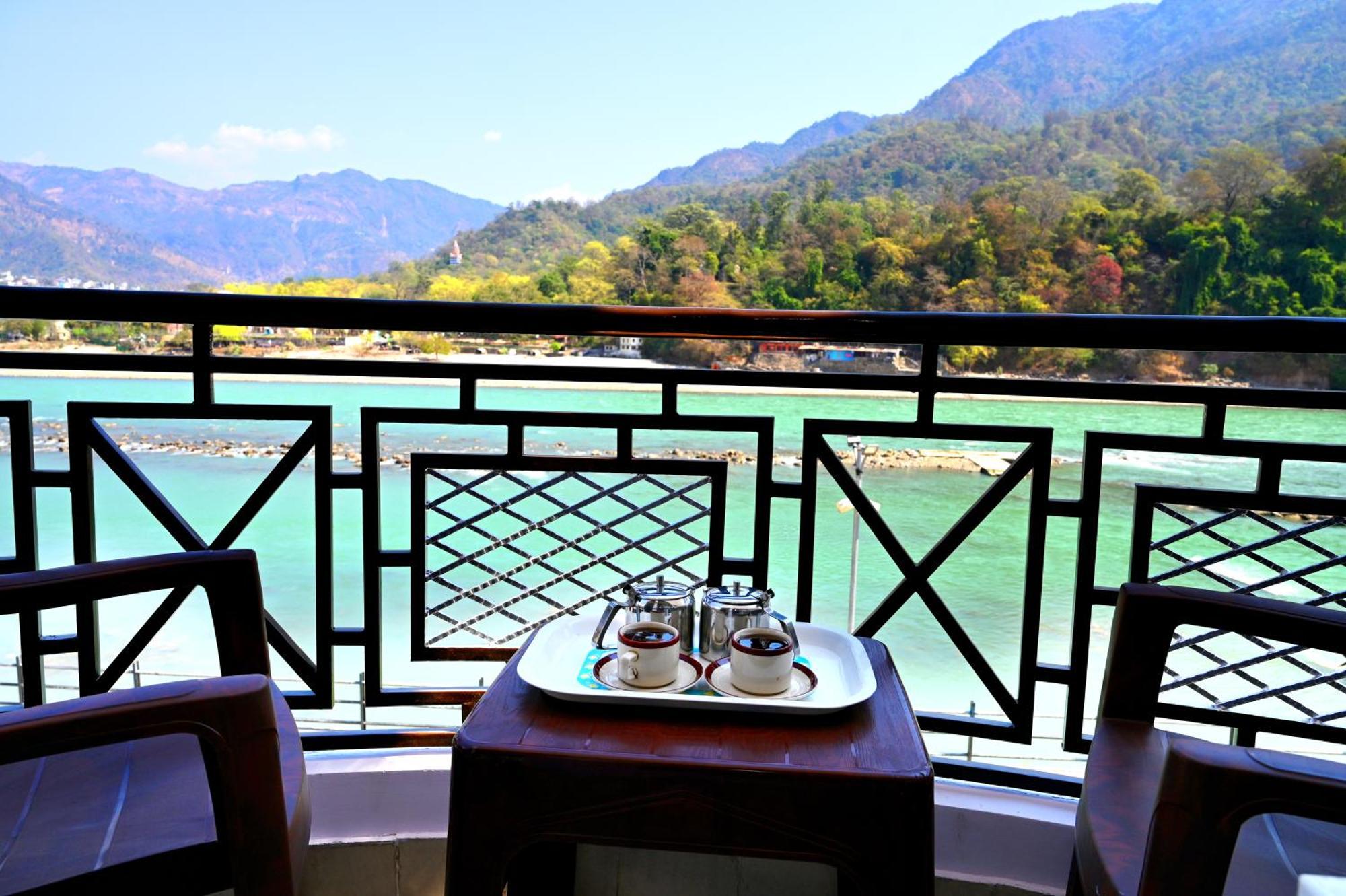 Hotel Prasanna Inn リシケーシュ エクステリア 写真