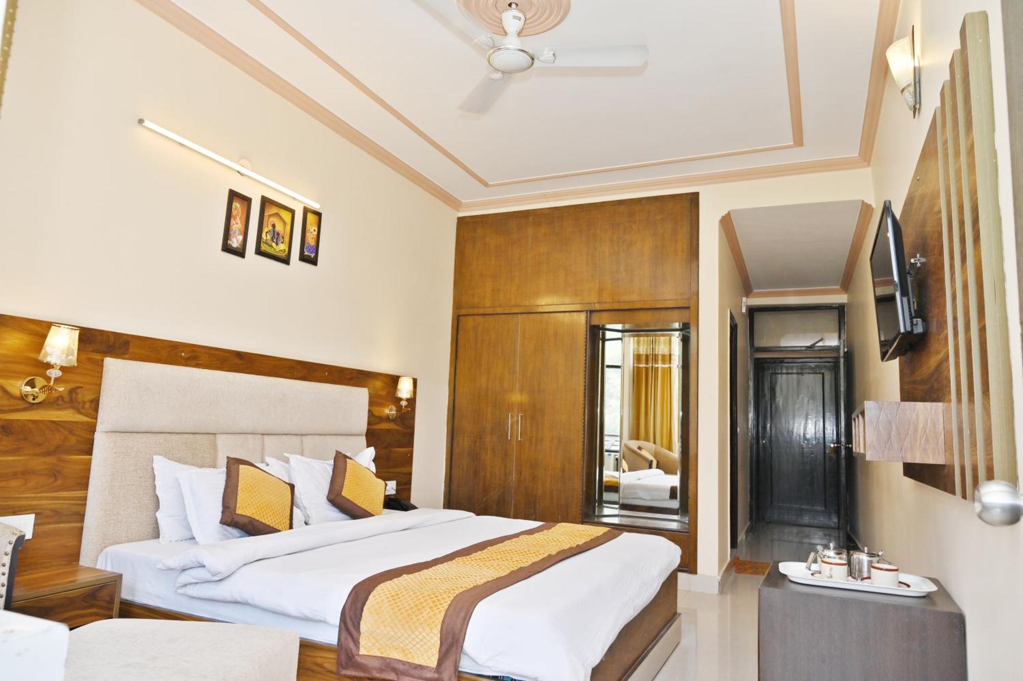 Hotel Prasanna Inn リシケーシュ エクステリア 写真